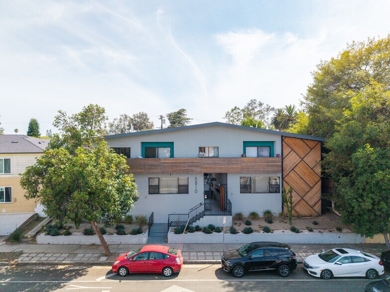More Photos Of 5810 San Vicente Blvd, Los Angeles Apartments For Sale