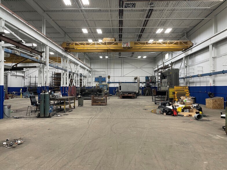 More Photos Of 16600 E 13 Mile Rd, Roseville Warehouse For Sale