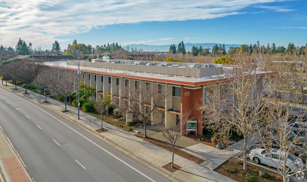 More Photos Of 175 N Jackson Ave, San Jose Medical For Lease