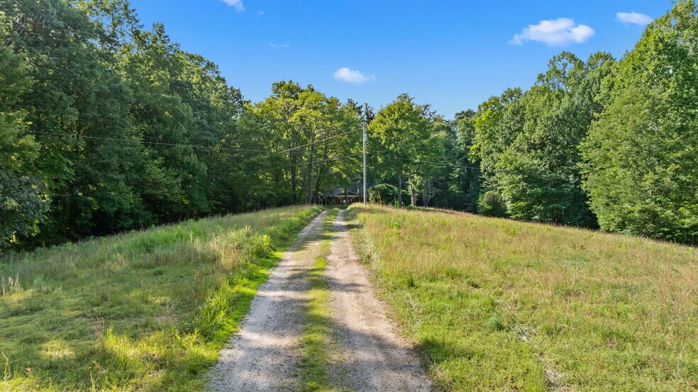 More Photos Of 122 Highlands View Rd, Highlands Specialty For Sale