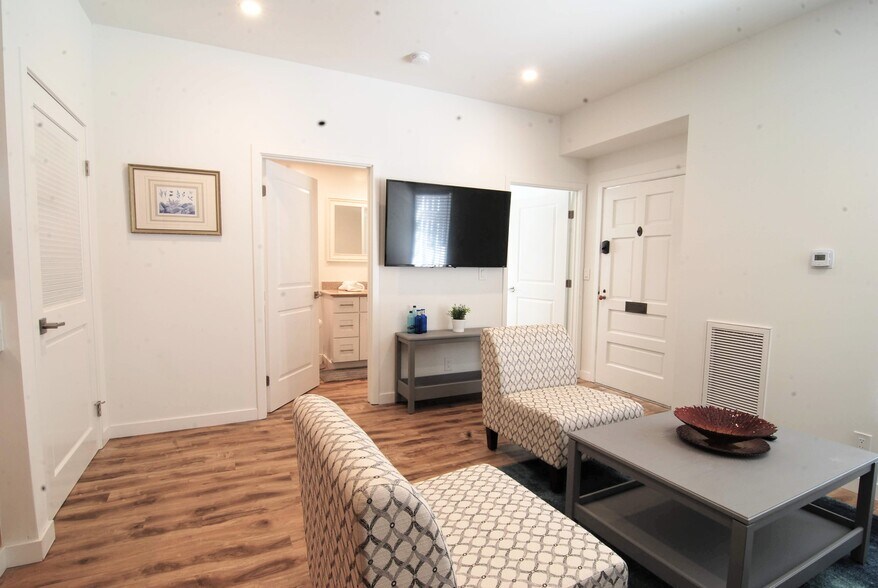 More Photos Of 744 Ridgeley Dr, Los Angeles Apartments For Sale