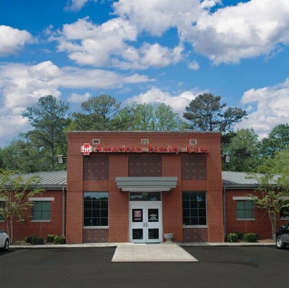 Primary Photo Of 1664 Forestdale Blvd, Birmingham Office For Sale