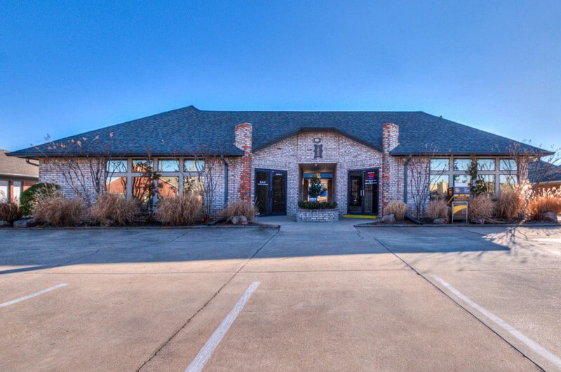Primary Photo Of 10324 Greenbriar Pl, Oklahoma City Office For Sale