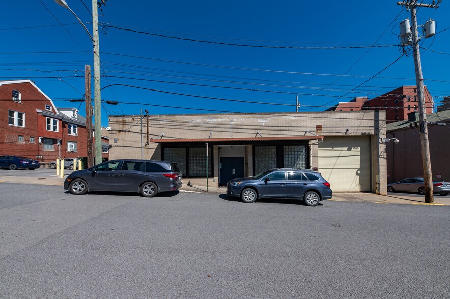 More Photos Of 347 W Main St, Clarksburg Office For Lease