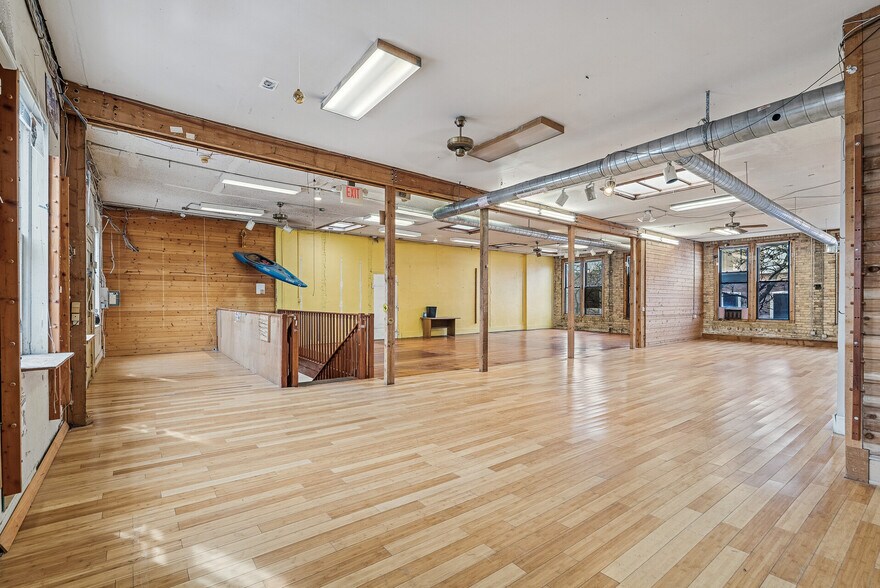 More Photos Of 309 S Cedar Ave, Minneapolis Storefront Retail Office For Sale