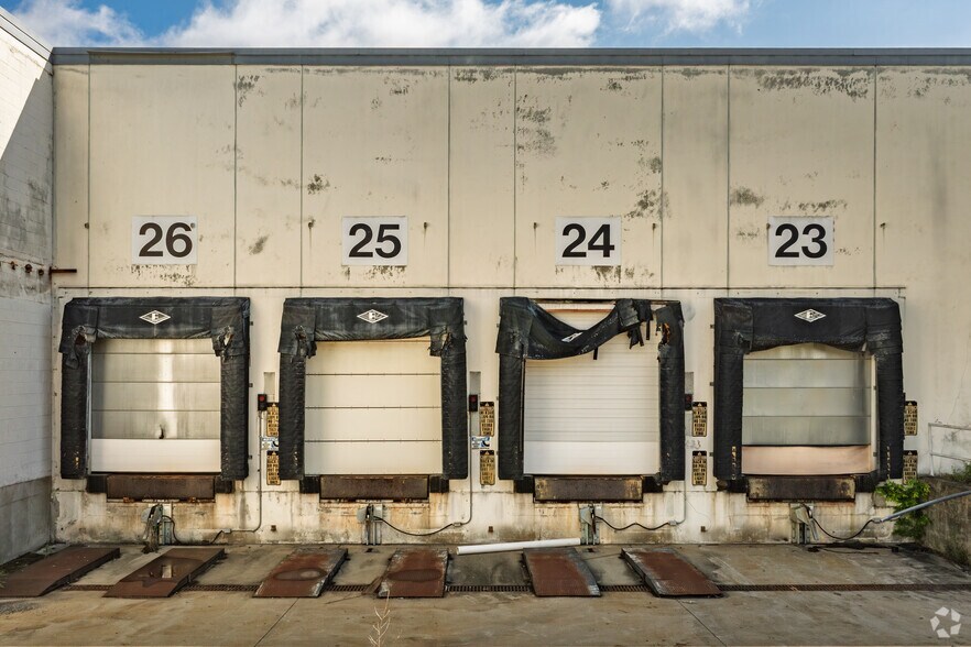 More Photos Of 3811 Kimwell Dr, Winston-Salem Warehouse For Sale