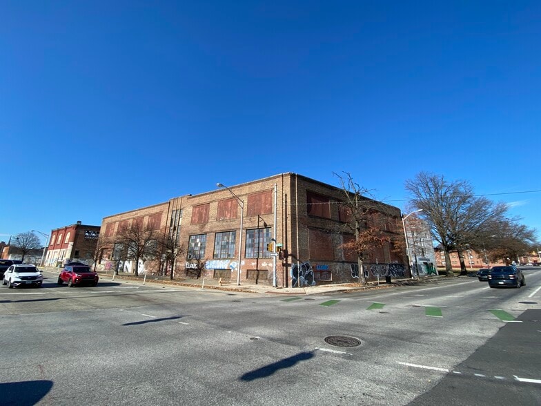 More Photos Of 926-938 E Monument St, Baltimore Warehouse For Sale