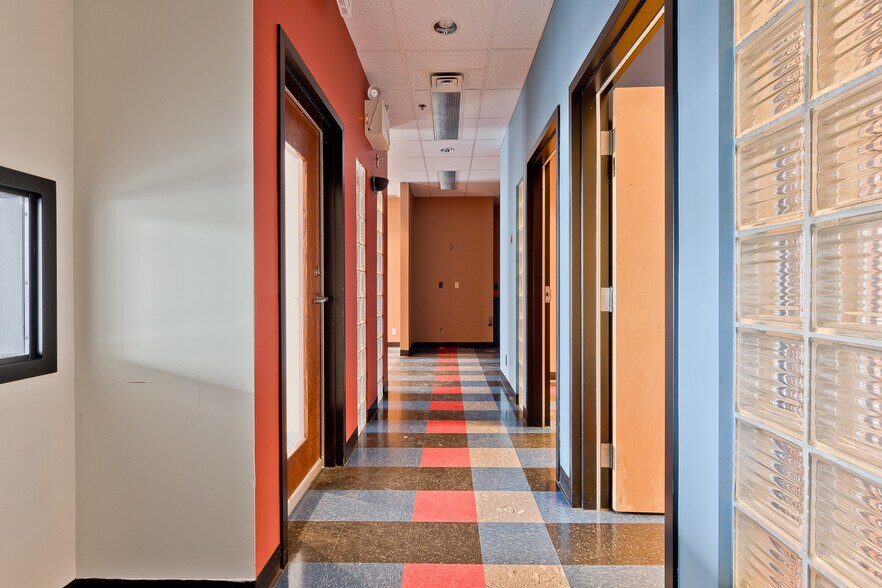 More Photos Of 4870 Boul Bourque, Sherbrooke General Retail For Lease