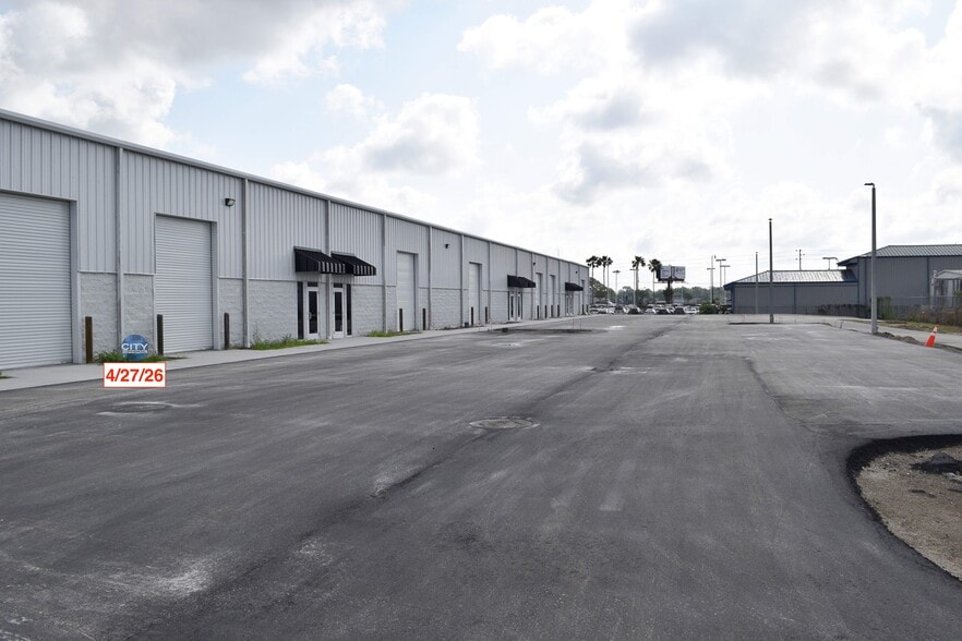 Primary Photo Of 137 Atlantic Dr, Maitland Warehouse For Lease