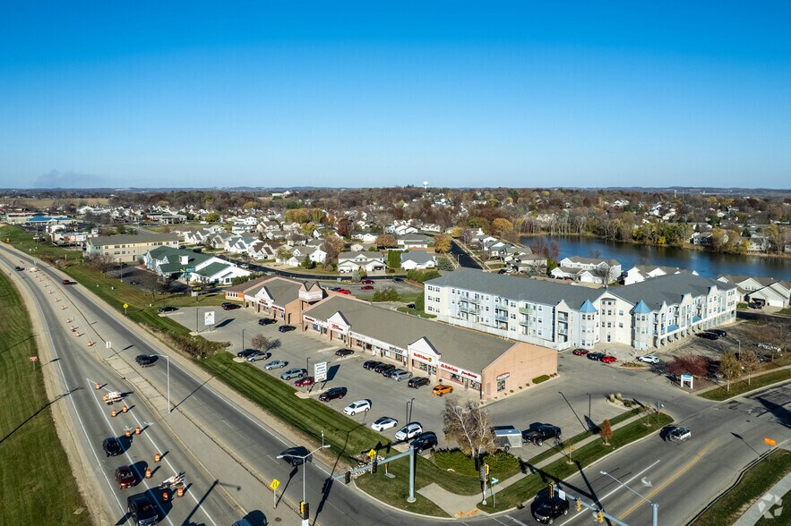 More Photos Of 2360-2392 Jackson St, Stoughton General Retail For Lease