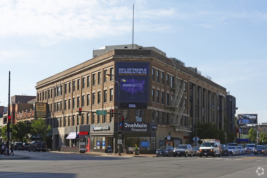 More Photos Of 3166 N Lincoln Ave, Chicago Apartments For Lease