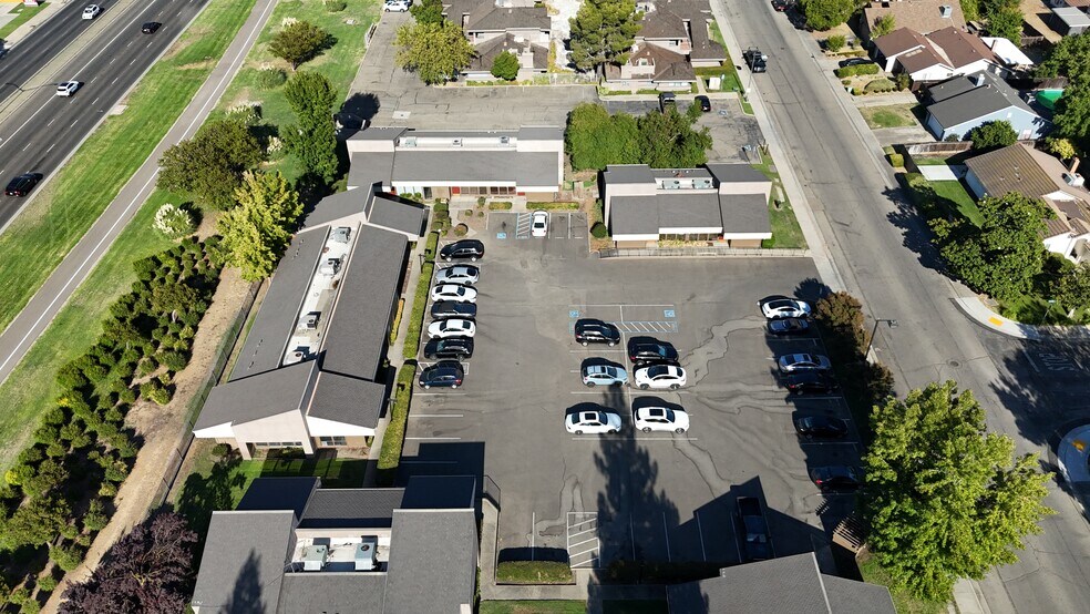 More Photos Of 2027 Grand Canal Blvd, Stockton Office For Sale