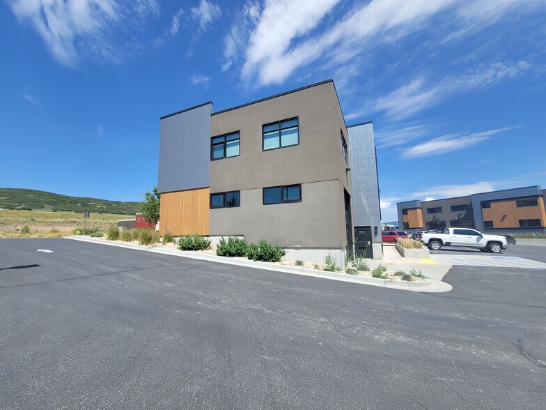 More Photos Of 4376 Forestdale Dr, Park City Research And Development For Sale