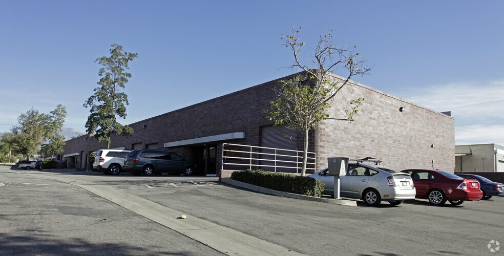 More Photos Of 1842 W 11th St, Upland Warehouse For Sale