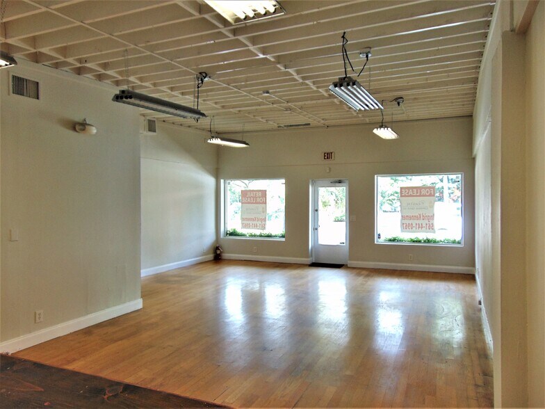 More Photos Of 1-9 S Swinton Ave, Delray Beach Storefront Retail Office For Lease