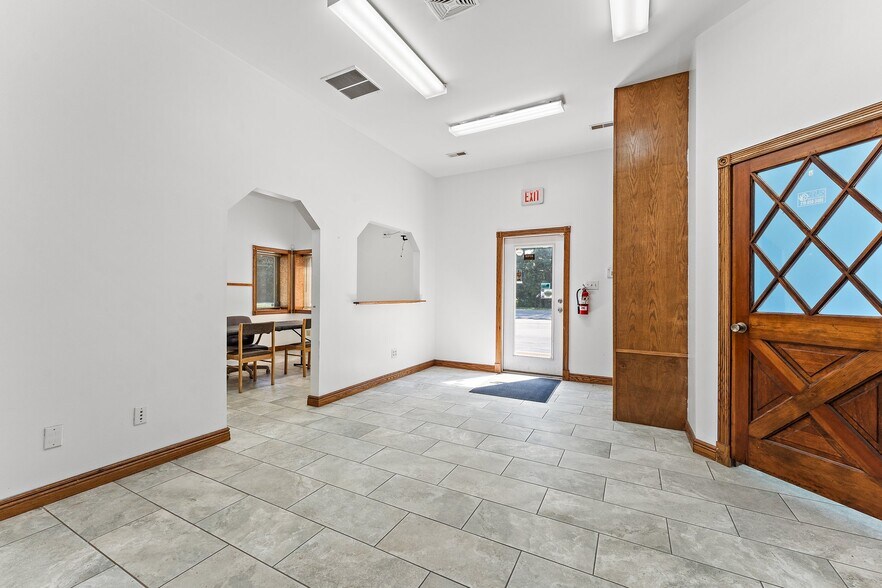 More Photos Of 5680 Central Ave, Portage Warehouse For Lease