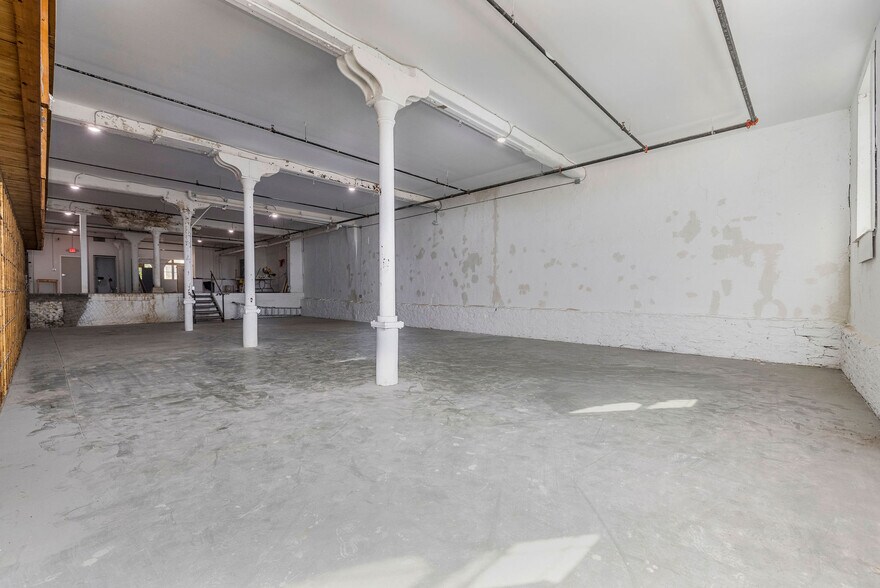 More Photos Of 603 W McMicken Ave, Cincinnati Light Manufacturing For Lease