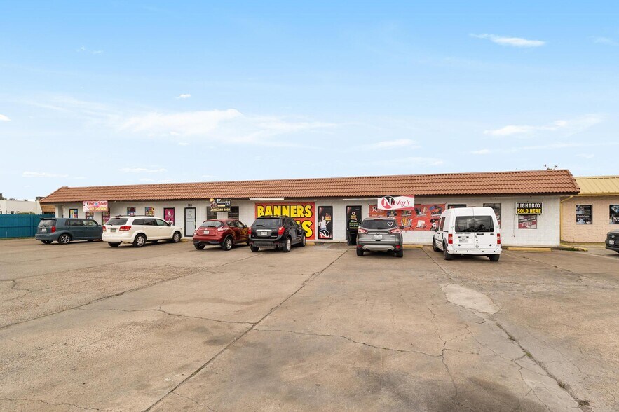More Photos Of 315 Kings Hwy, Brownsville Storefront For Sale