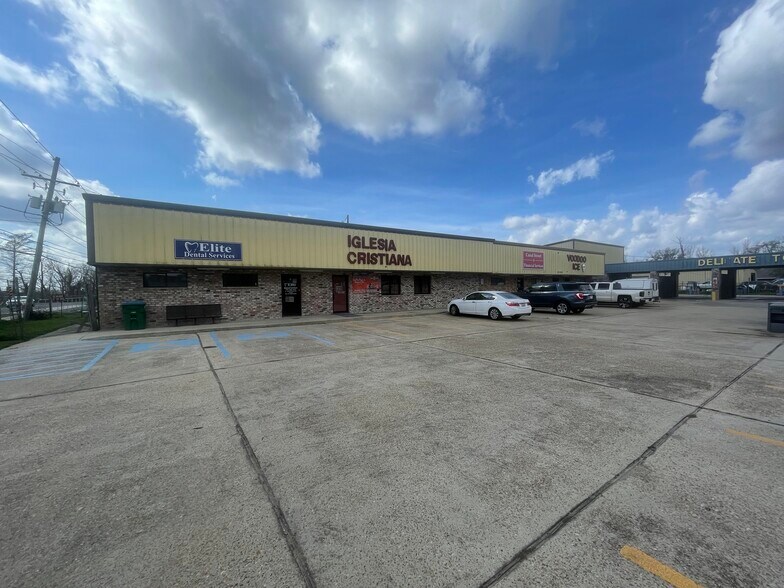 More Photos Of 243 Canal St, Luling Freestanding For Sale