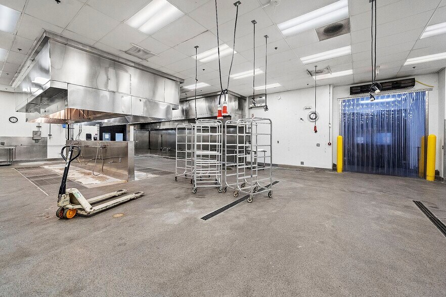 More Photos Of 333 N Euclid Way, Anaheim Food Processing For Lease