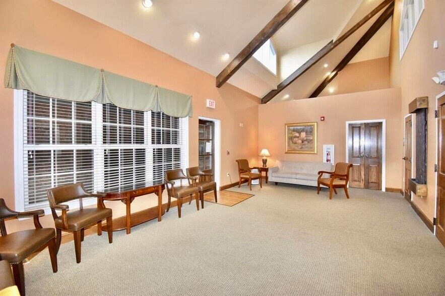 More Photos Of 209 Oil Well Rd, Jackson Healthcare For Lease