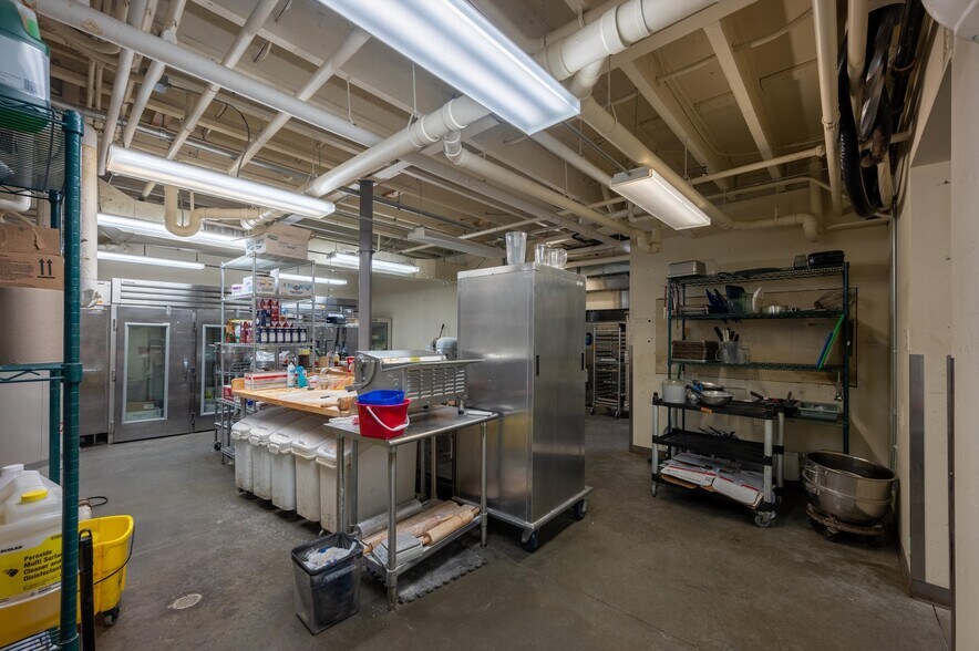 More Photos Of 1011 Harris Ave, Bellingham Restaurant For Sale