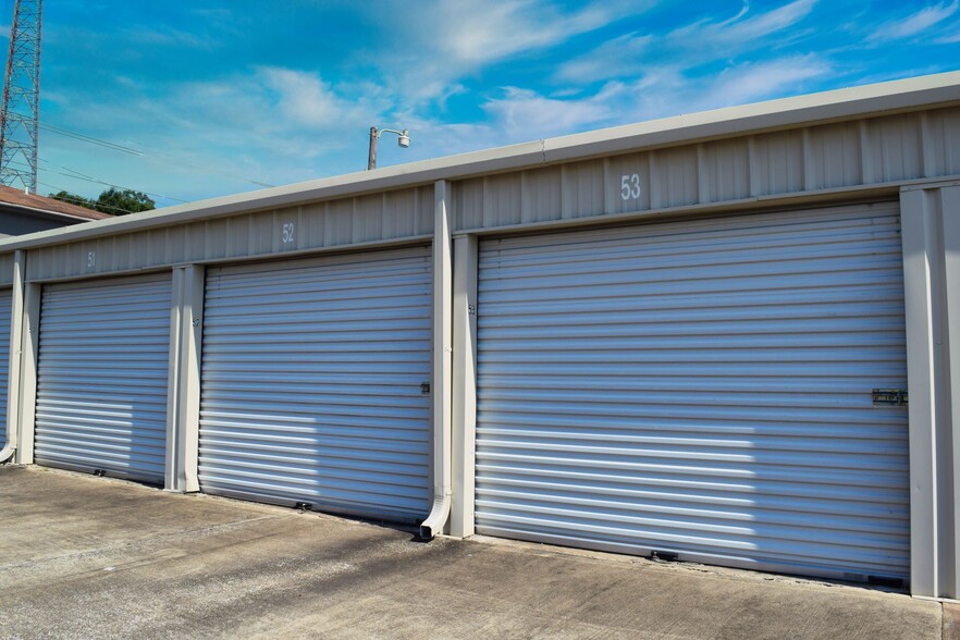 Primary Photo Of 50 N 13th St, Beaumont Self Storage For Sale