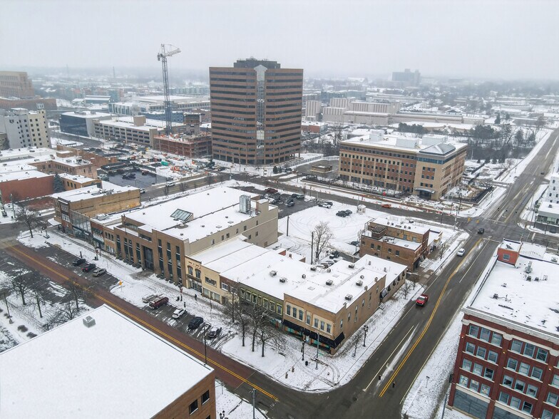 More Photos Of 329-337 S Washington Sq, Lansing Apartments For Sale