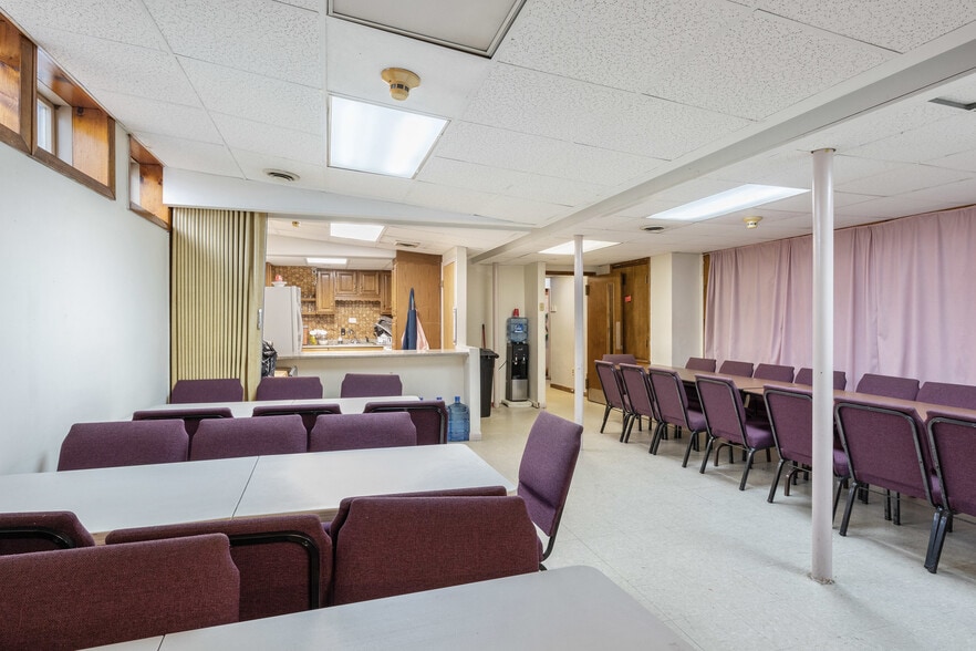 More Photos Of 1 C St, Framingham Religious Facility For Sale