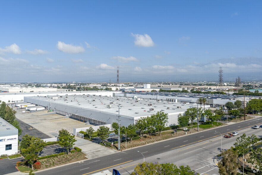 More Photos Of 1100 S Etiwanda Ave, Ontario Warehouse For Lease