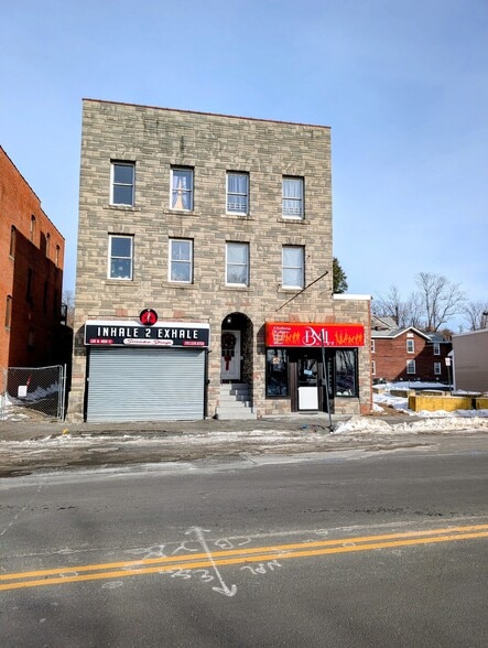 Primary Photo Of 496-500 W Main St, Waterbury Apartments For Sale