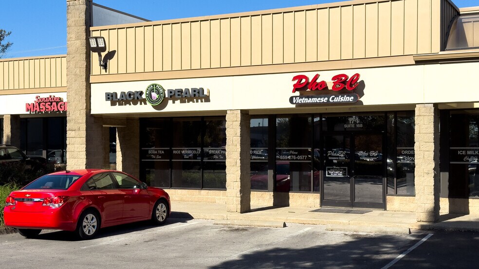 More Photos Of 2307-2375 Nicholasville Rd, Lexington Unknown For Lease