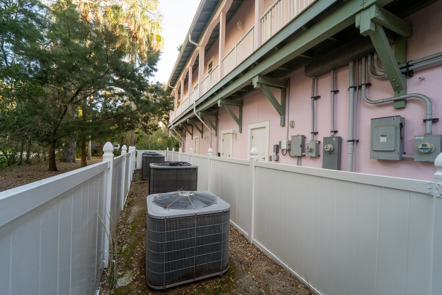 More Photos Of 5909 N Ocean Shore Blvd, Palm Coast Office Residential For Sale
