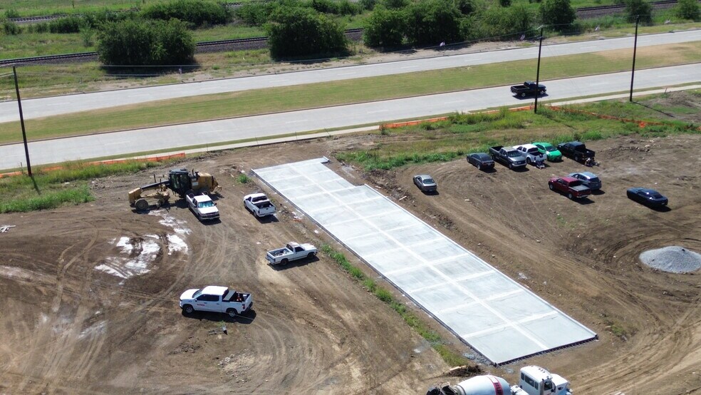More Photos Of SWC FM-156 & John Wiley Rd, Justin Unknown For Lease