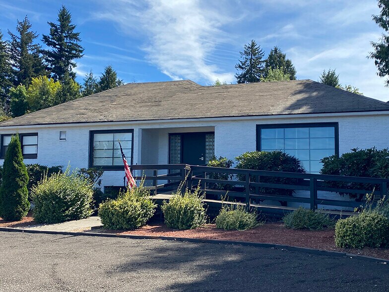 Primary Photo Of 968 NW Division St, Gresham Office For Lease