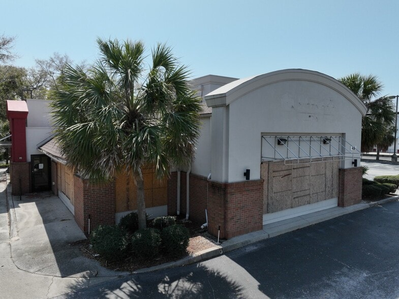 More Photos Of 4011 E Busch Blvd, Tampa Fast Food For Lease