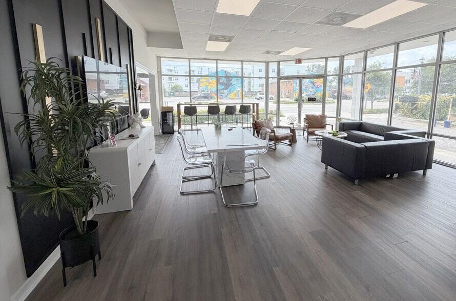 More Photos Of 513 19th St, Virginia Beach Storefront Retail Office For Lease