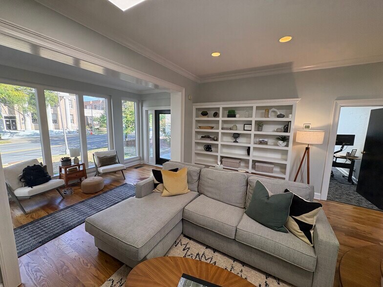 More Photos Of 1903 21st Ave S, Nashville Office For Lease