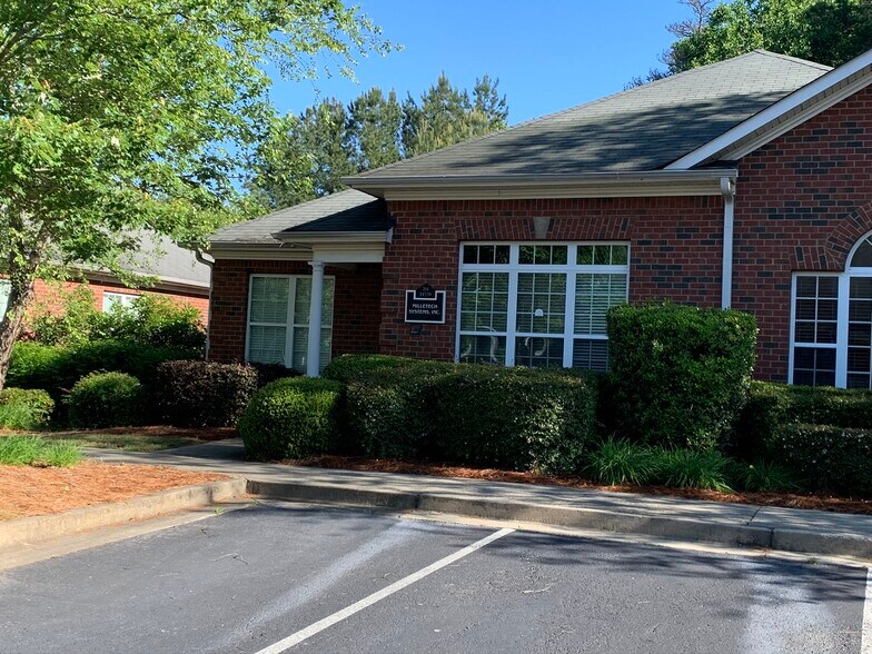 More Photos Of 11539 Park Woods Cir, Alpharetta Office For Lease