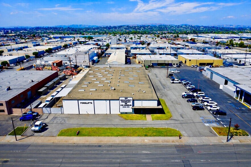 More Photos Of 1005 E Orangethorpe Ave, Anaheim Warehouse For Sale