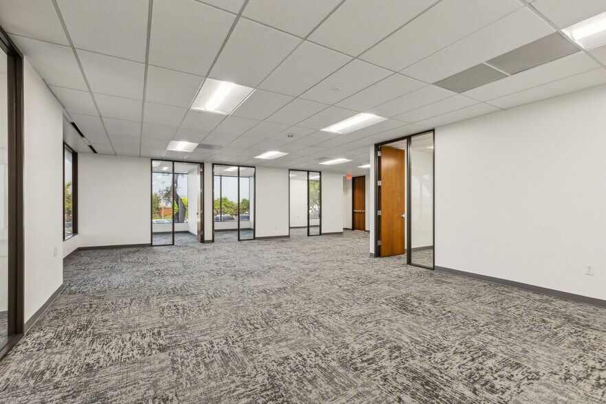 More Photos Of 2121 Midway Rd, Carrollton Office For Lease