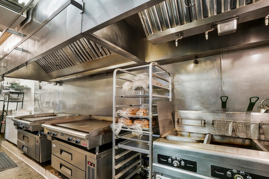 More Photos Of 1925 S El Camino Real, San Clemente Restaurant For Sale