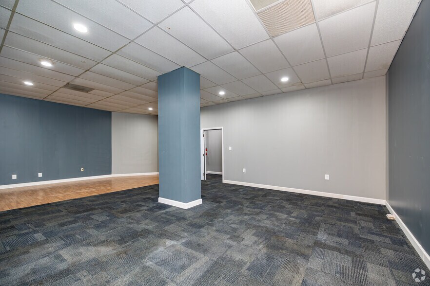 More Photos Of 6230-6360 Busch Blvd, Columbus Unknown For Lease