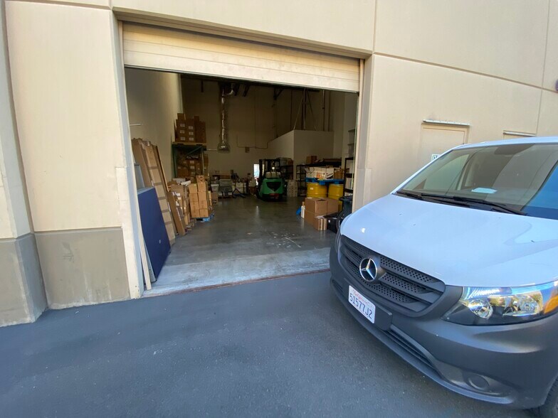 More Photos Of 1568 Lancaster Point Way, San Diego Flex For Sale