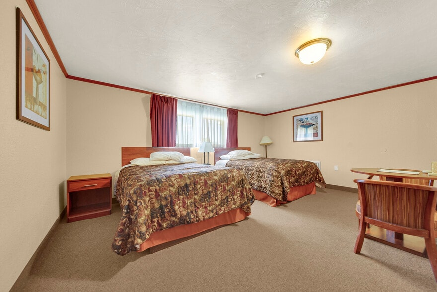 More Photos Of 625 E 1st St, Akron Hotel For Sale