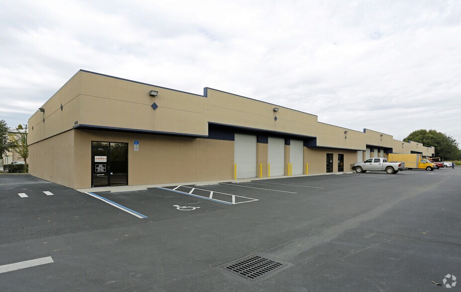 More Photos Of 1424 Hamlin Ave, Saint Cloud Unknown For Lease