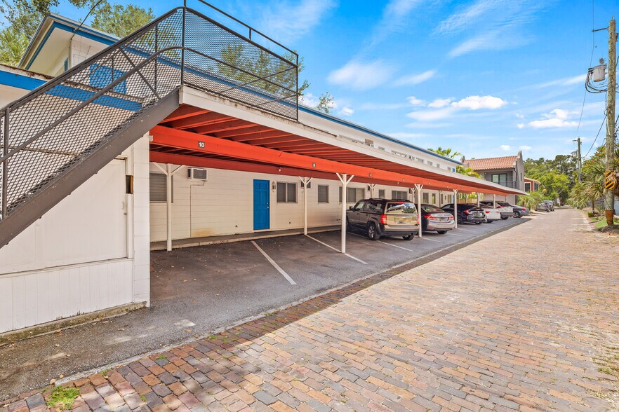 More Photos Of 800 Beach Dr NE, Saint Petersburg Apartments For Sale