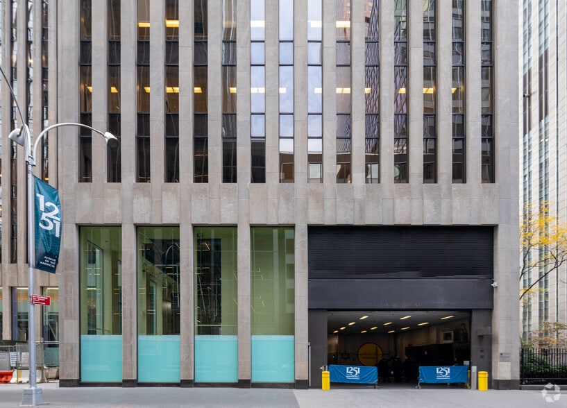 More Photos Of 1251 Avenue of the Americas, New York Office For Lease