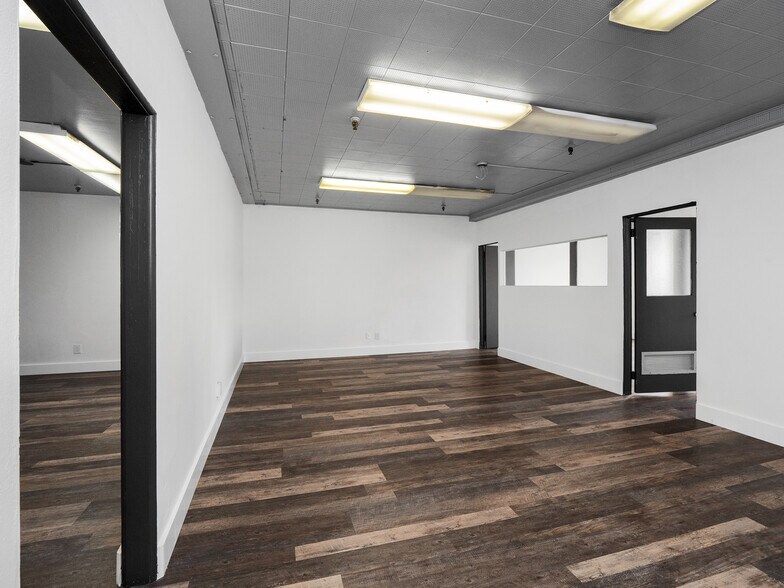 More Photos Of 245 E Adams St, Jacksonville Loft Creative Space For Lease