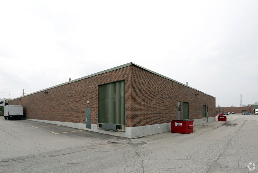 More Photos Of 1855-1911 Dundas St E, Mississauga Freestanding For Lease